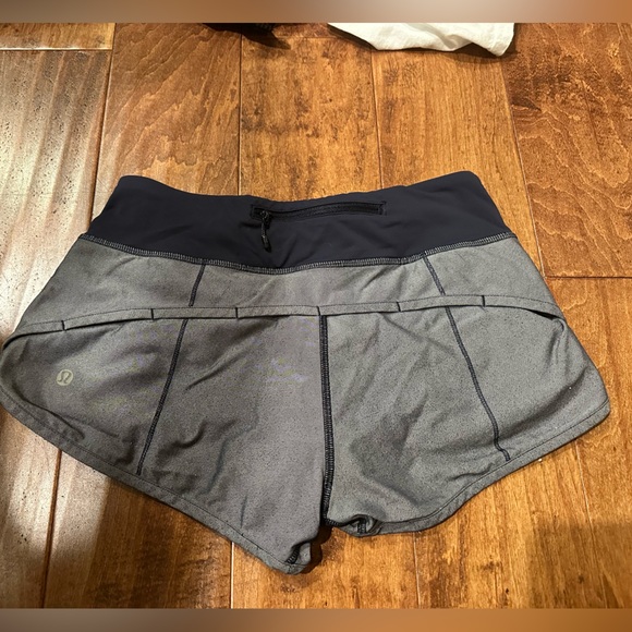 lululemon shorts - Picture 2 of 3